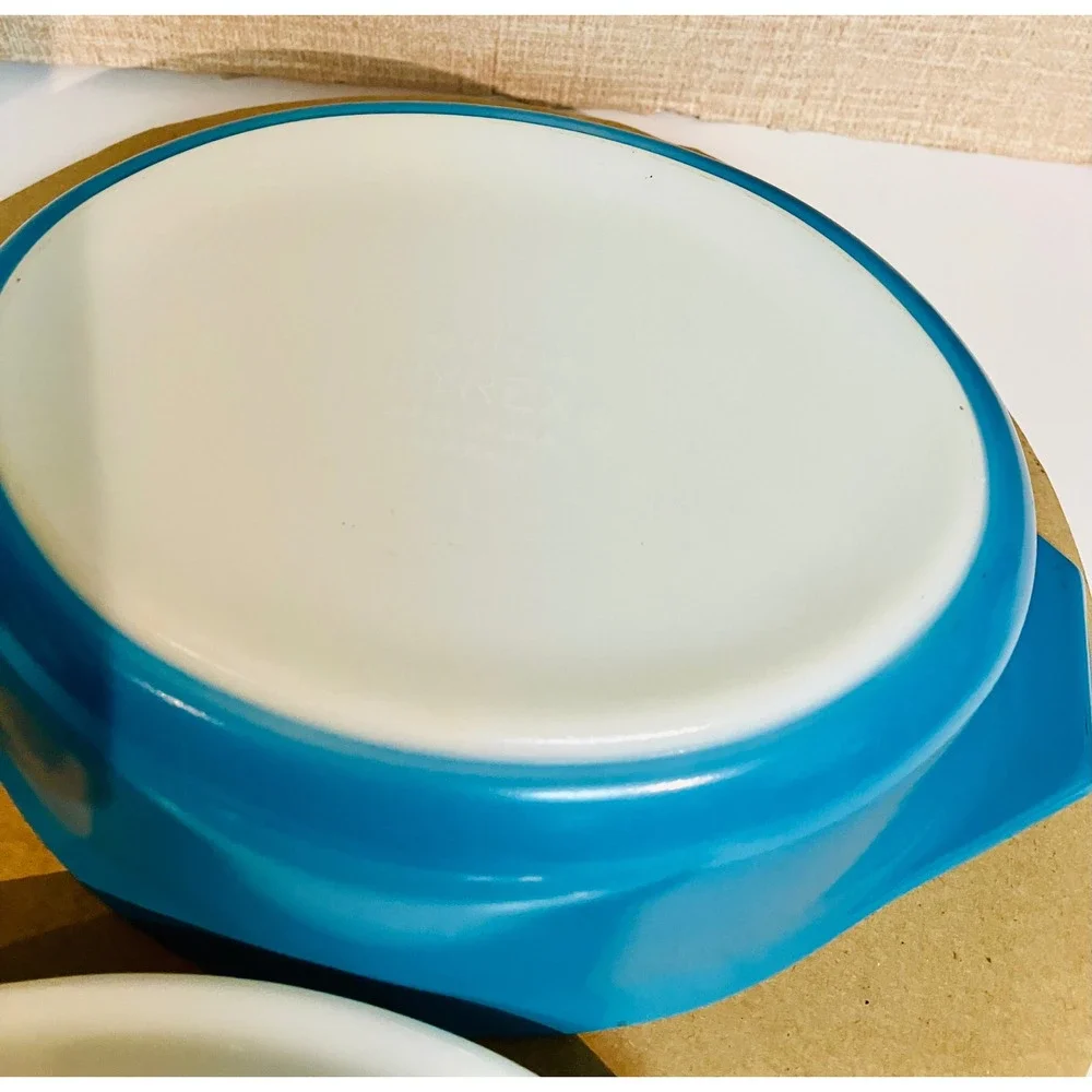 Pyrex Casserole Dish Unisex 1.5 QT Blue Excellent Horizon Blue Floral 043 Lid